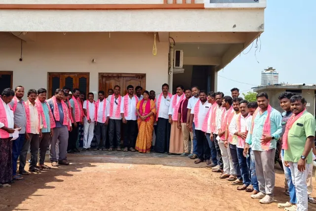 పట్టభద్రుల ఓట్ నమోదు ప్రక్రియ వేగవంతం చేయాలి.. బాడీశ నాగ రమేష్ పట్టభద్రుల ఓట్ నమోదు ప్రక్రియ వేగవంతం చేయాలి.. బాడీశ నాగ రమేష్