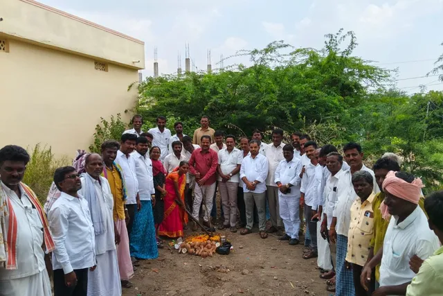 యాంకి గ్రామంలో ఫిల్టర్ వాటర్ షెడ్‌కు భూమిపూజ