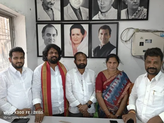 కాంగ్రెస్ పార్టీకు ఏడుగురు కౌన్సిలర్లు రాజీనామా కాంగ్రెస్ పార్టీకు ఏడుగురు కౌన్సిలర్లు రాజీనామా