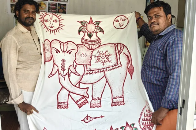 నవరాత్రి బ్రహ్మోత్సవ ధ్వజారోహణకు సిద్ధమైన గజ పటం