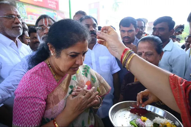 నరసన్న సన్నిధిలో ఎంపీ పురందేశ్వరి