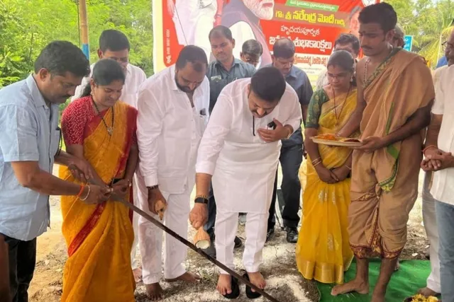బైపాస్ రోడ్ కు శంఖు స్థాపన చేసిన డిప్యూటీ స్పీకర్ బైపాస్ రోడ్ కు శంఖు స్థాపన చేసిన డిప్యూటీ స్పీకర్