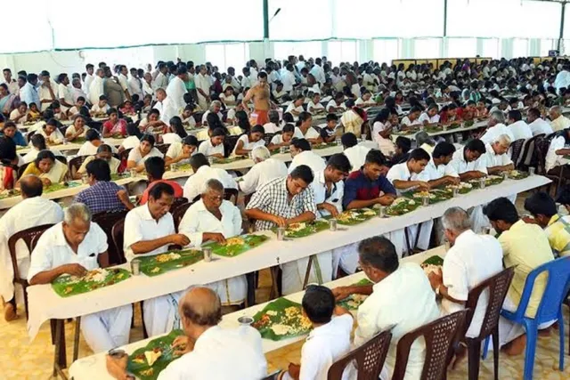 రేపు ముక్కొల్లులో బాల గణేష్ యూత్ ఆధ్వర్యంలో ఘన అన్నదానం రేపు ముక్కొల్లులో బాల గణేష్ యూత్ ఆధ్వర్యంలో ఘన అన్నదానం