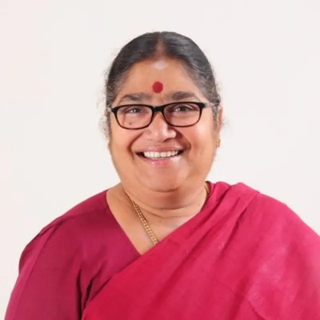 Former MLA Gunda Lakshmi Devi joins YSRCP.. Mayor's post fixed?