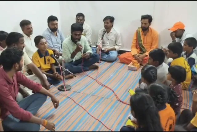 అంగిరిగాలో గురు దత్త ఎకనాథ్ ఆధ్వర్యంలో హనుమాన్ చాలీసా పారాయణం