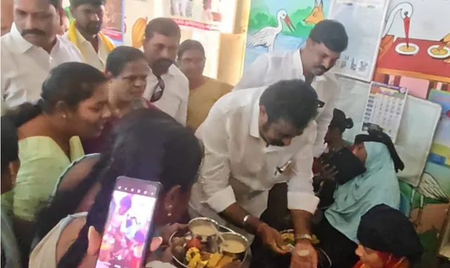 గర్భిణీలు, చిన్నారుల సంరక్షణే ప్రధాన ధ్యేయం - మాజీ ఎమ్మెల్యే శంకర్ యాదవ్