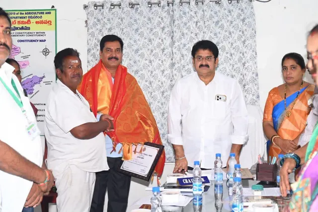 అనపర్తి వ్యవసాయ మార్కెట్ కమిటీ సమావేశంలో కీలక తీర్మానాలు
