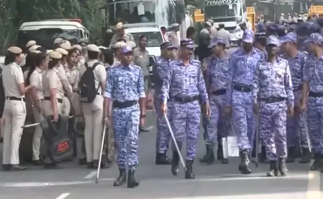 ఢిల్లీలో ఇంటర్నెట్ సేవలు బంద్