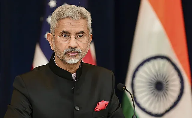 மத்திய அமைச்சர் ஜெய்சங்கருக்கு தேர்தல் ஆணையம் நோட்டீஸ் மத்திய அமைச்சர் ஜெய்சங்கருக்கு தேர்தல் ஆணையம் நோட்டீஸ்