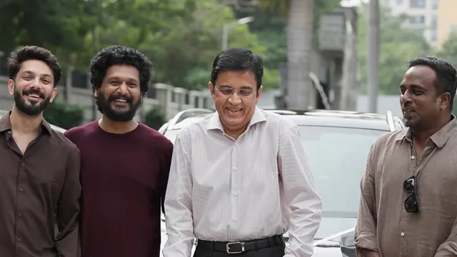 டிசி பட வெற்றி: லோகேஷ், அருண், அனிருத்துக்கு சொகுசு கார் பரிசு!