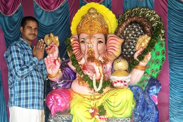 కోడూరులో గణేశ్ ఉత్సవాల సందర్భంగా ఘనంగా అన్నదానం