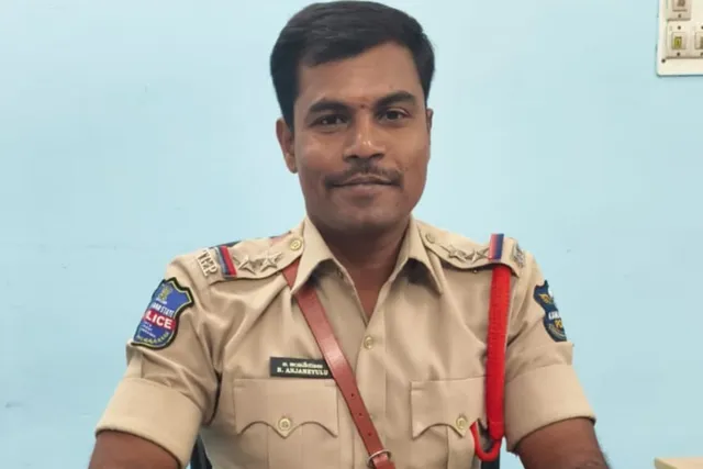 దుర్గామాత ఉత్సవాల్లో నిబంధనలు తప్పక పాటించాలి.. ఎస్సై దుర్గామాత ఉత్సవాల్లో నిబంధనలు తప్పక పాటించాలి.. ఎస్సై