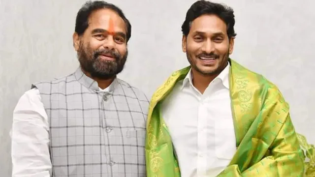 బొత్స, తమ్మినేనిలకు టిక్కెట్లు ఖరారు చేసిన జగన్!