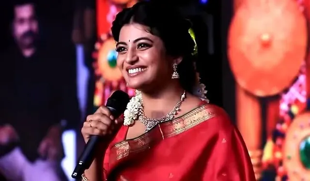 సినిమాల్లోను రాజకీయాలు, లెక్కలు: నటి ఆనంది