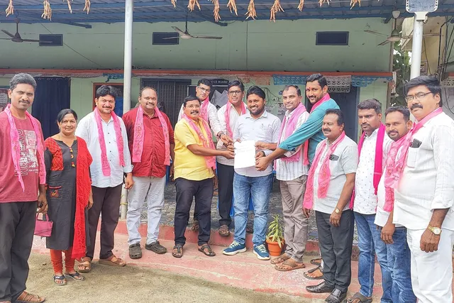 సారపాకలో మౌలిక వసతుల కల్పన కోసం ఈవోకు వినతి