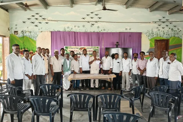 ఆయిల్ ఫామ్ రైతుల ముఖ్య సమావేశం