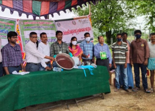 కంది పంటలో విత్తన శుద్ధిపై అవగాహన కార్యక్రమం