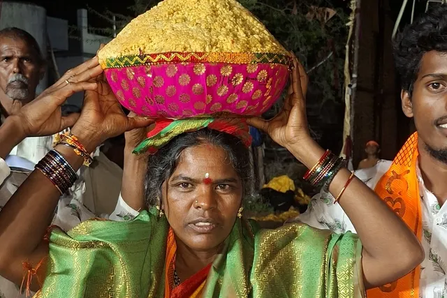 అయ్యవారిపల్లీలో రూ. 2,00,000 పలికిన లడ్డు