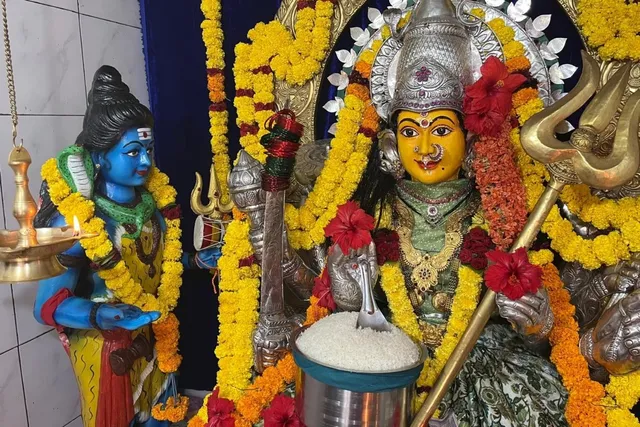 శ్రీ అన్నపూర్ణాదేవిగా చిన్న మైనవానిలంక కనకదుర్గమ్మ అమ్మవారు శ్రీ అన్నపూర్ణాదేవిగా చిన్న మైనవానిలంక కనకదుర్గమ్మ అమ్మవారు