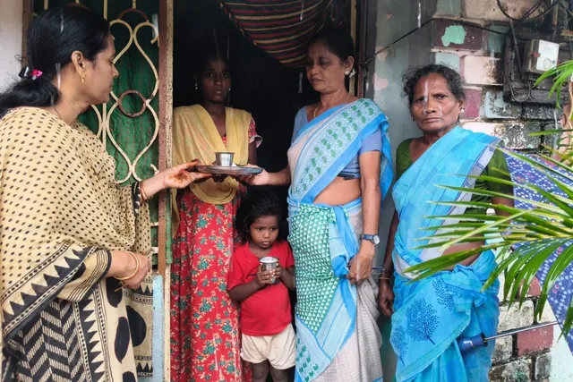 వర్షాల కారణంగా అంగన్‌వాడీలకు సెలవులు.. చిన్నారులకు రేషన్ పంపిణీ