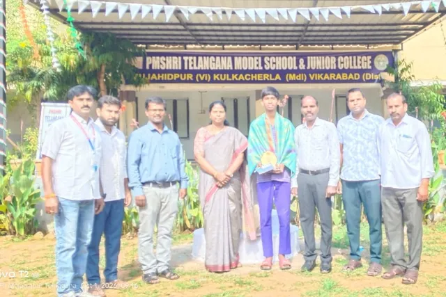 రాష్ట్ర స్థాయి పోటీలకు ఎంపికైన విద్యార్థి చరణ్