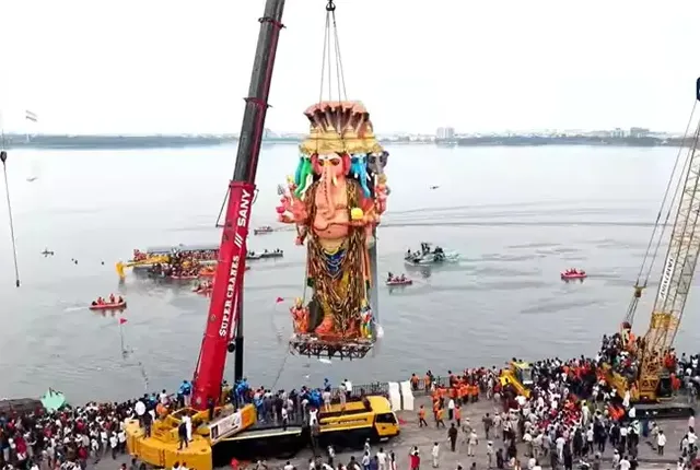 గంగమ్మ ఒడికి ఖైరతాబాద్‌ మహా గణేష్