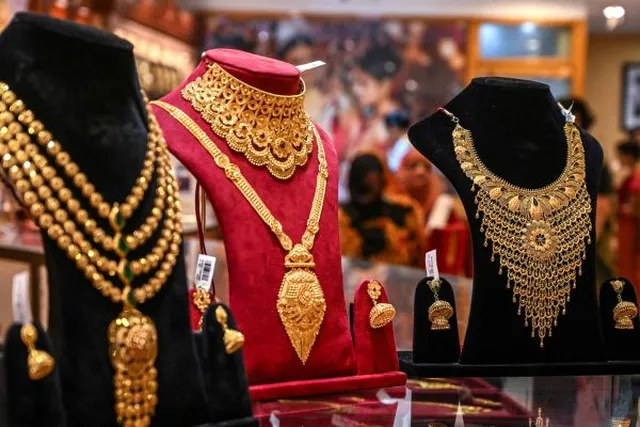 சென்னையில் 14 கேரட் தங்கம் அறிமுகம்: சவரன் ரூ.67,600-க்கு விற்பனை!