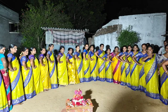 ముత్తోజిపేటలో ఘనంగా బొడ్డెమ్మ చివరి వేడుకలు ముత్తోజిపేటలో ఘనంగా బొడ్డెమ్మ చివరి వేడుకలు