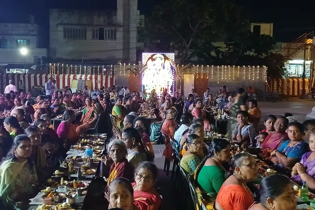 బాపట్లలో శ్రీ శ్వేతార్క గణపతికి విశేష పూజలు