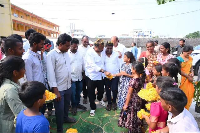 రేపల్లెలో రూ. 40 లక్షలతో వడ్డెర కమ్యూనిటీ భవనం ప్రారంభం