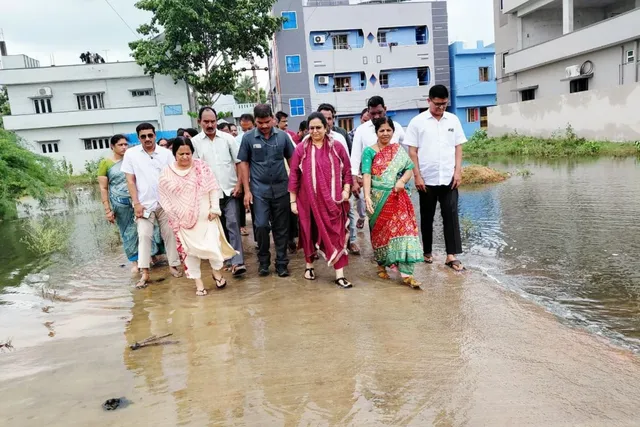 విజయనగరం: కాళీఘాట్, క్రాంతి కాలనీ లను పరిశీలించిన ఎమ్మెల్యే