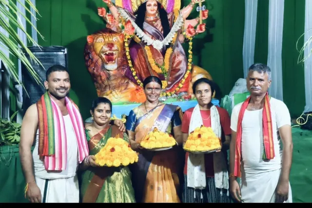 హేమల తండాలోవైభవంగా దుర్గామాత ఉత్సవాలు హేమల తండాలోవైభవంగా దుర్గామాత ఉత్సవాలు