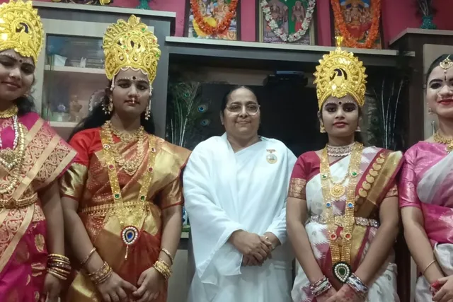 బొబ్బిలిలో బ్రహ్మాకుమారీస్ ఆధ్వర్యంలో చైతన్య దుర్గామాతల ప్రదర్శన