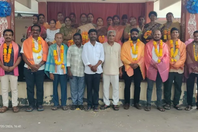 ఉపాధ్యాయుల సేవలు అమూల్యమైనవి.. రాంబాబు ఉపాధ్యాయుల సేవలు అమూల్యమైనవి.. రాంబాబు