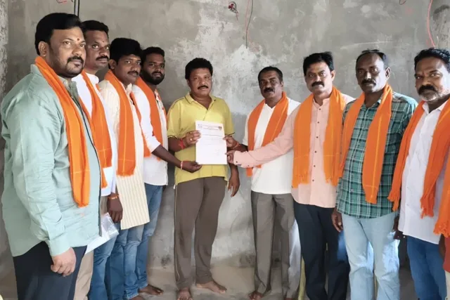 మిర్యాలగూడలో విజయదశమి వేడుకలకు ఆహ్వానం మిర్యాలగూడలో విజయదశమి వేడుకలకు ఆహ్వానం