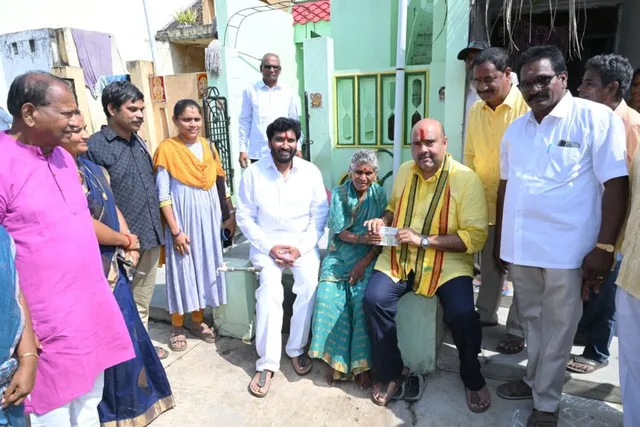 రాజుపేటలో ఎన్టీఆర్ భరోసా పింఛన్ల పంపిణీ