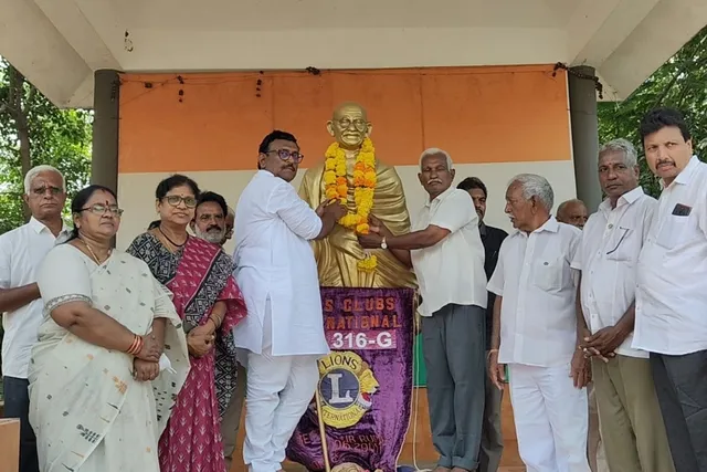 ఉండిలో గాంధీ 157వ జయంతి వేడుకలు ఘనంగా నిర్వహణ ఉండిలో గాంధీ 157వ జయంతి వేడుకలు ఘనంగా నిర్వహణ