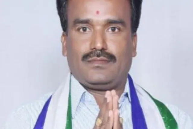 రొళ్లను కరువు మండలంగా ప్రకటించాలి: రైతుల డిమాండ్