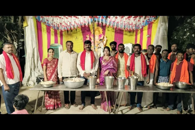 సాయిరాం యూత్ ఆధ్వర్యంలో అన్నప్రసాద వితరణ