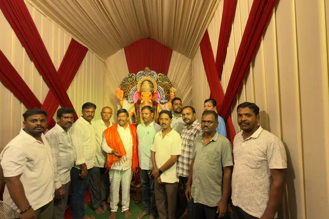గణనాథునికి ప్రత్యేక పూజలు