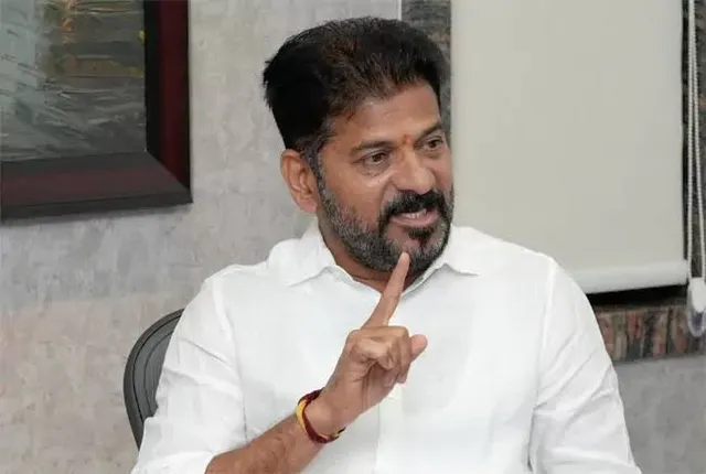 రాష్ట్రంలో విద్యుత్ అంతరాయాలపై సీఎం రేవంత్‌ ఆగ్రహం