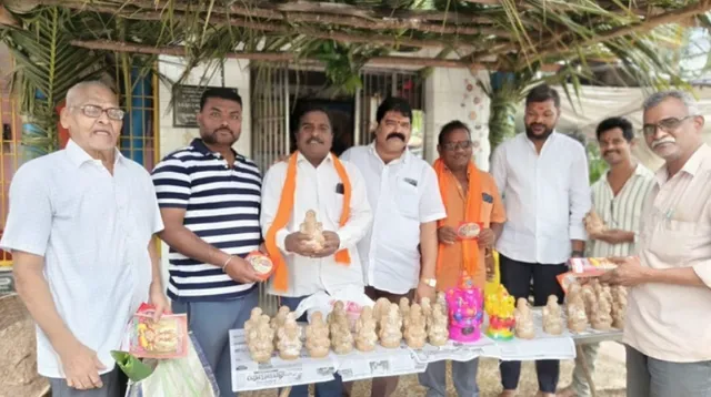 మట్టి వినాయక విగ్రహాలను పూజిద్దాం.. పర్యావరణాన్ని కాపాడుకుందాం