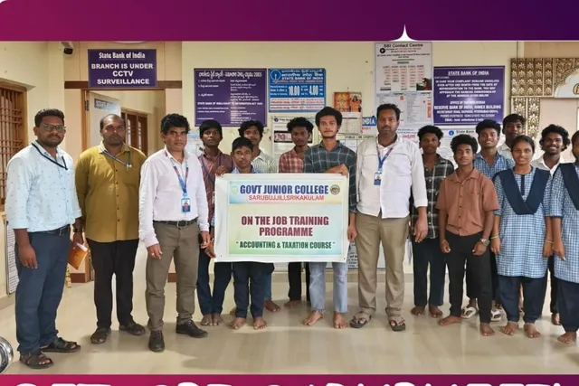 బ్యాంకులోనే విద్యార్థులకు ఆన్ ది జాబ్ శిక్షణ బ్యాంకులోనే విద్యార్థులకు ఆన్ ది జాబ్ శిక్షణ