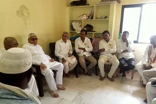బాసరలో పలు కార్యక్రమాల్లో పాల్గొన్న మాజీ ఎమ్మెల్యే బాసరలో పలు కార్యక్రమాల్లో పాల్గొన్న మాజీ ఎమ్మెల్యే