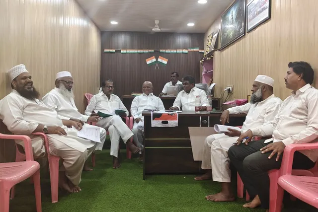 ఓల్డ్ బోయిన్పల్లిలో గ్రాడ్యుయేట్ MLC ఓటరు నమోదుపై సమావేశం ఓల్డ్ బోయిన్పల్లిలో గ్రాడ్యుయేట్ MLC ఓటరు నమోదుపై సమావేశం