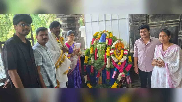 వేయి స్తంభాల గుడిలో వైభవంగా గణపతి నవరాత్రి ఉత్సవాలు