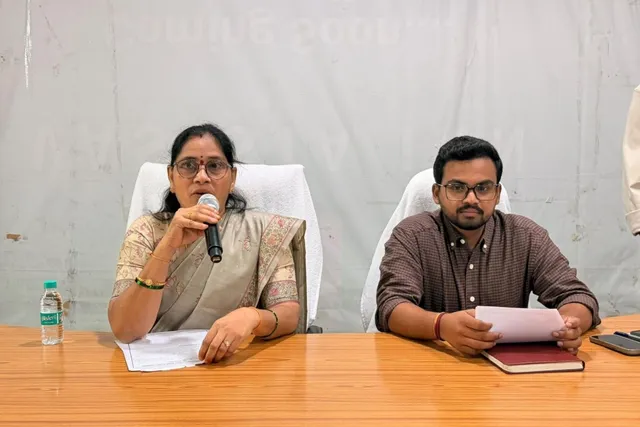 జగిత్యాల మున్సిపల్ కౌన్సిల్: సీసీ రోడ్లకు రూ.50 లక్షల నిధుల ఆమోదం జగిత్యాల మున్సిపల్ కౌన్సిల్: సీసీ రోడ్లకు రూ.50 లక్షల నిధుల ఆమోదం