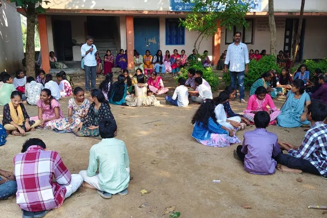 నో బ్యాగ్ డే: విద్యార్థులకు భౌతిక శాస్త్ర క్విజ్ పోటీలు