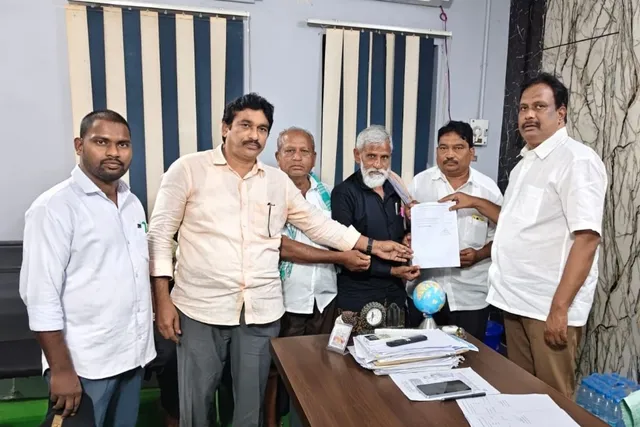 దేవరపల్లి ఎస్సీ ఏరియాకు రూ. 8 లక్షల అభివృద్ధి నిధులు