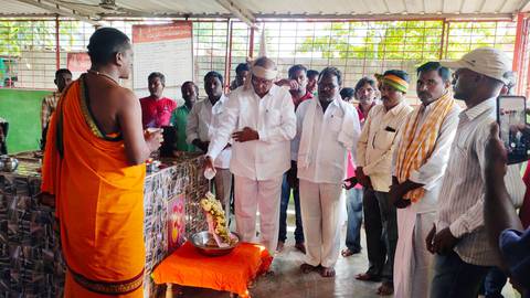 అభయాంజనేయ స్వామిని దర్శించుకున్న ఎమ్మెల్యే